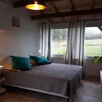 La Girafe Bleue Bed & Breakfast Lunas (Dordogne)