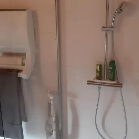 La Girafe Bleue Bed & Breakfast Lunas (Dordogne)