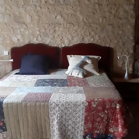 La Girafe Bleue Bed & Breakfast Lunas (Dordogne)