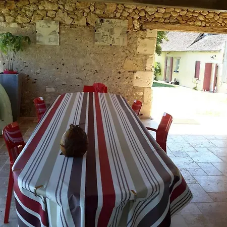 La Girafe Bleue فندق مبيت وإفطار 3*