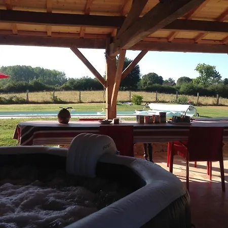 La Girafe Bleue Bed & Breakfast Lunas (Dordogne)