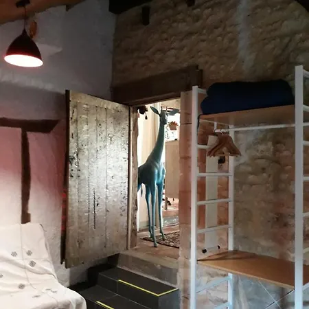 La Girafe Bleue Bed & Breakfast Lunas (Dordogne)