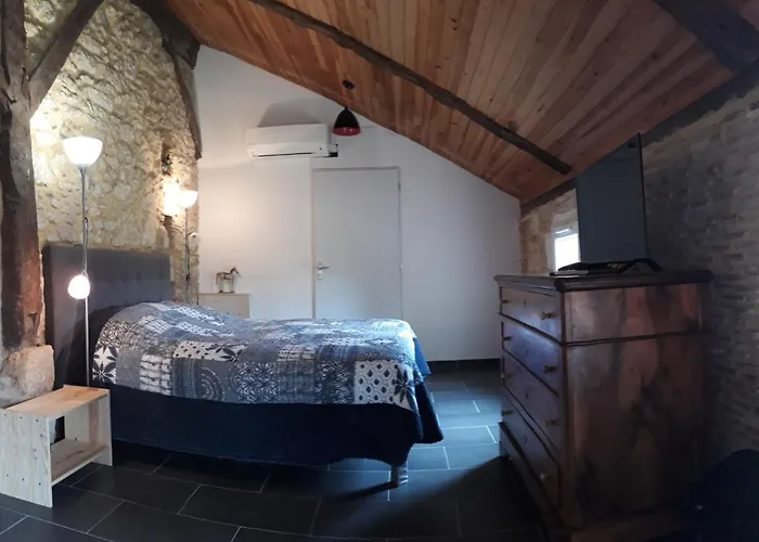 La Girafe Bleue 3* Lunas (Dordogne)